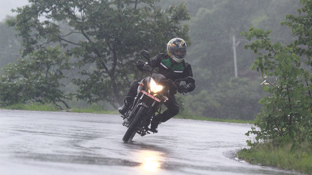 Tips to safe riding in the monsoon